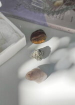 Kit de Cristais para Prosperidade e Abundância – Olho de Tigre, Pirita e Quartzo Rutilado - Imagem 2