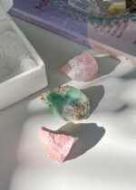 Kit de Cristais para Amor-próprio e Merecimento – Quartzo Rosa, Crisóprasio e Rodocrosita - Imagem 4