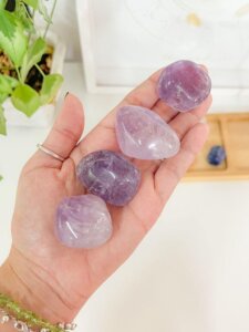 Ametista Rolada - Acalma os Pensamentos e Aguça a Intuição - Imagem 2