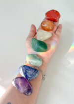 Kit de Pedras Roladas dos 7 Chakras – Cristais para Alinhamento Energético e Meditação - Imagem 4