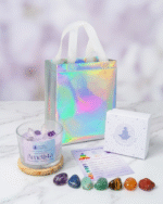 Kit Presente Equilíbrio — Vela Ametista + Pedras Roladas 7 Chakras | Com sacola de presente